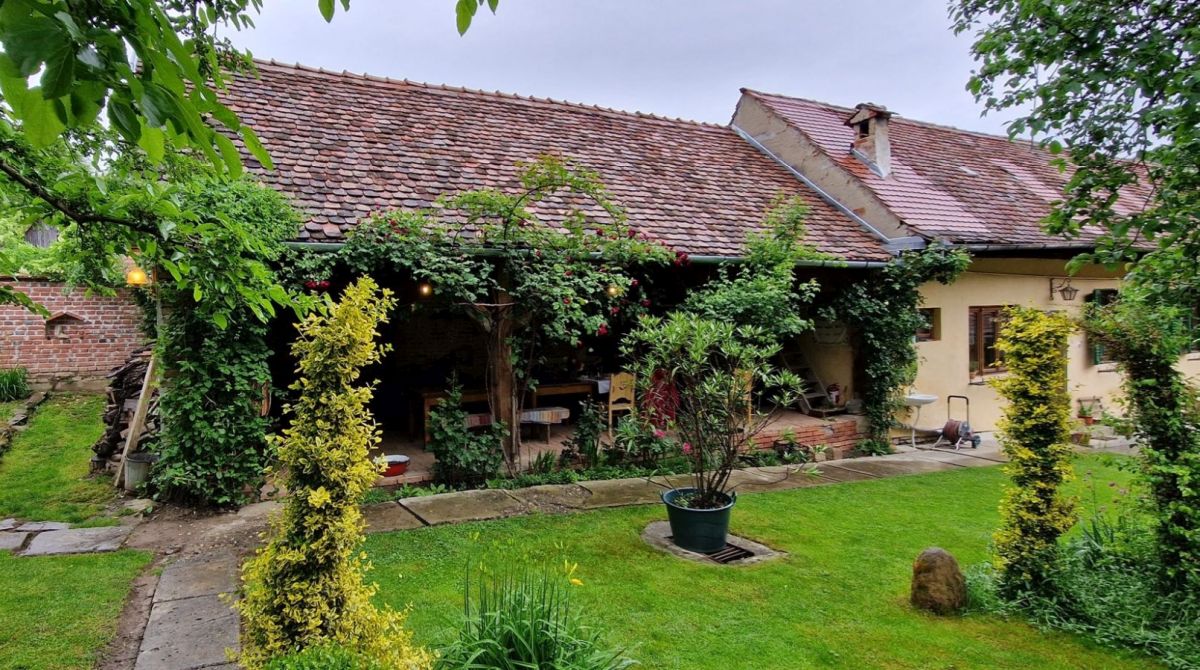 Șopronul reconstruit cu materiale recuperate